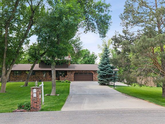 3rd image of 6819 Sunnyside Dr