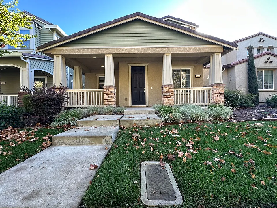 708 N Marquis Way