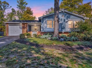 4 Highgate Ln, Cherry Hill, NJ 08003