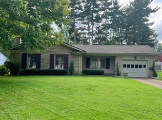 8606 Whipps Mill Rd, Bellemeade, KY 40222