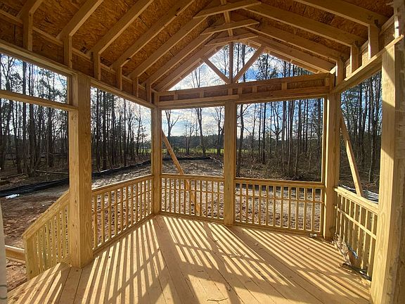 Screened-in porch
