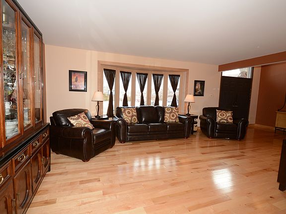 5th image of 14138 S Garavogue Ave