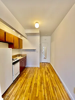 Rented by CMV Realty Inc. | media 16