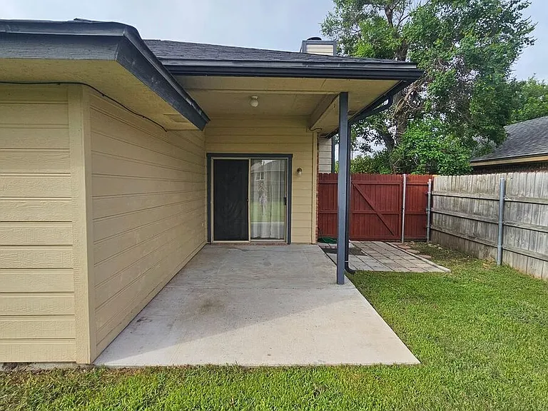625 Atkinson Ave — Photo 12