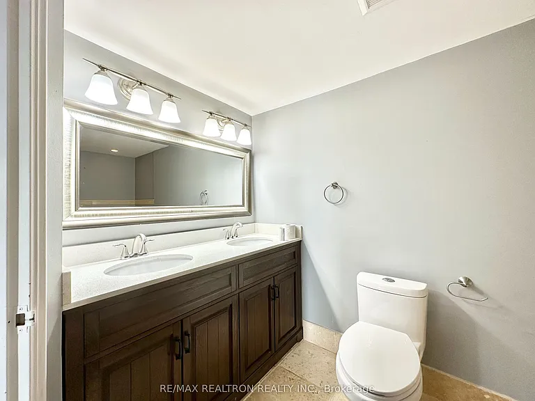 20 Harding Blvd W #711 — Photo 14