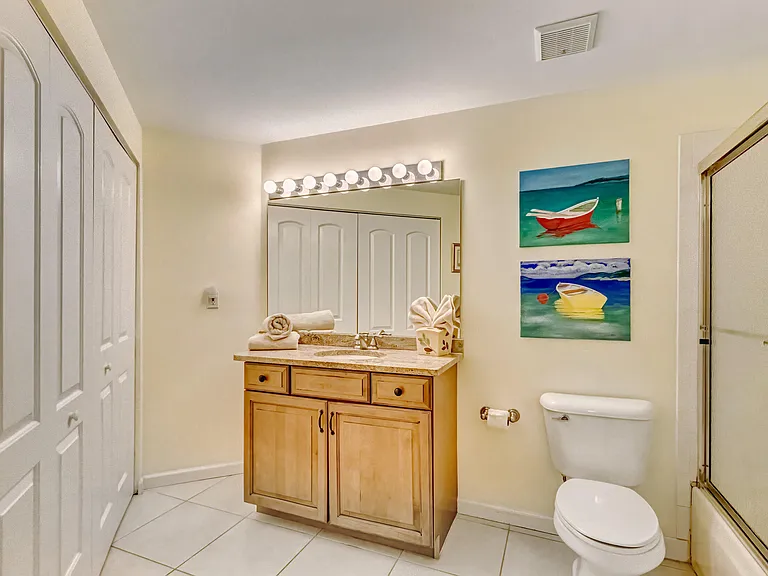 200 Uno Lago Dr #105 — Photo 26