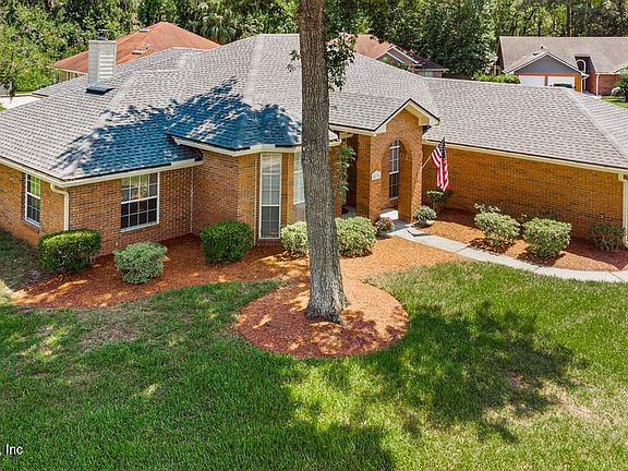3rd image of 4810 HAWKS LANDING Court