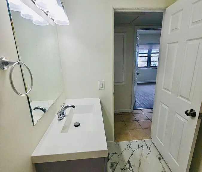 609 Avenue G SE — Photo 24