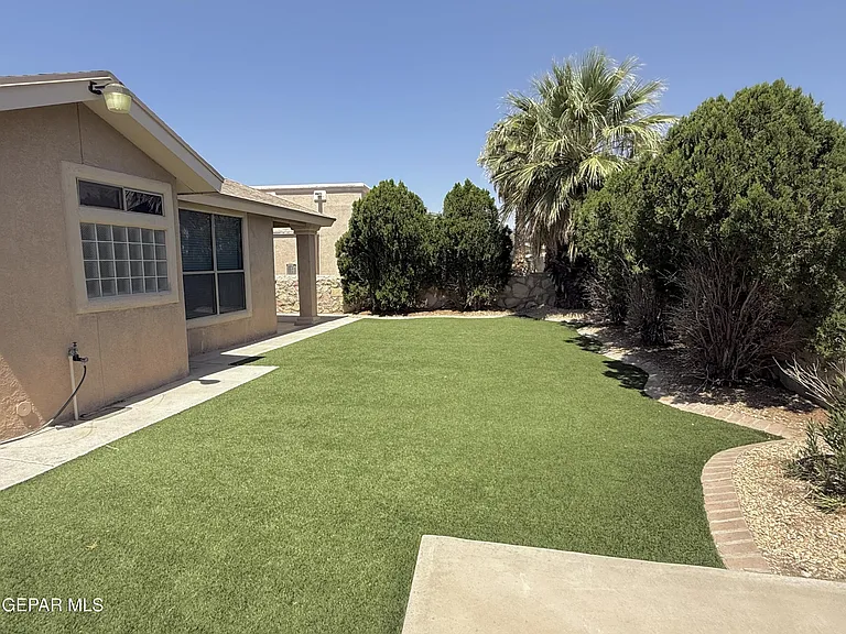 12749 Tierra Salas — Photo 32