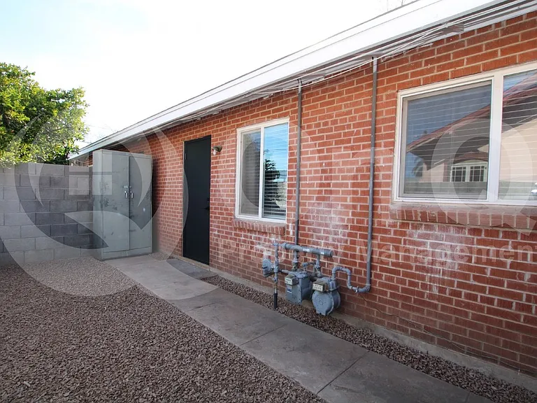 2309 N Dayton St #2 — Photo 11
