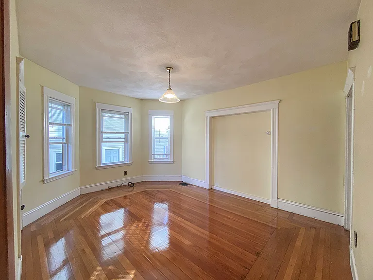 21 Lovell St #1 — Photo 5