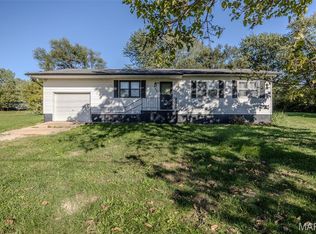 730 Tower Rd, Lebanon, MO 65536