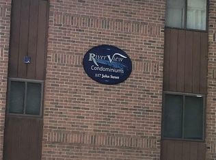 117 John St APT 16, Lincoln, RI 02865