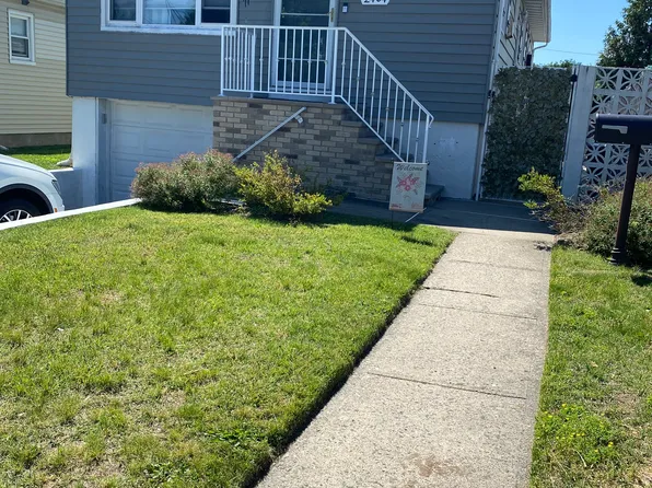 24-04 Ellington Rd, Fair Lawn, NJ 07410
