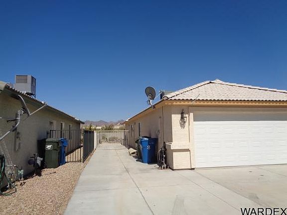 3rd image of 3640 Terra Loma Dr