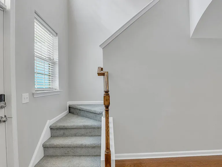 10 Shady Grove Ct — Photo 26