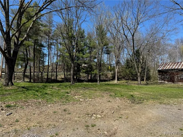 788 Grover Rd #2, East Aurora, NY 14052
