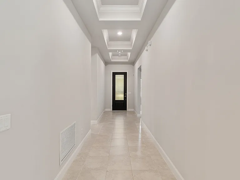 11890 SW 33rd Ln — Photo 5