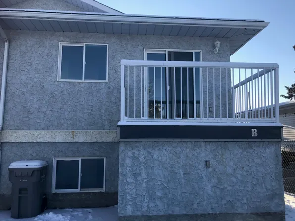 9407 103rd Ave #B, Grande Prairie, AB T8V 1B4