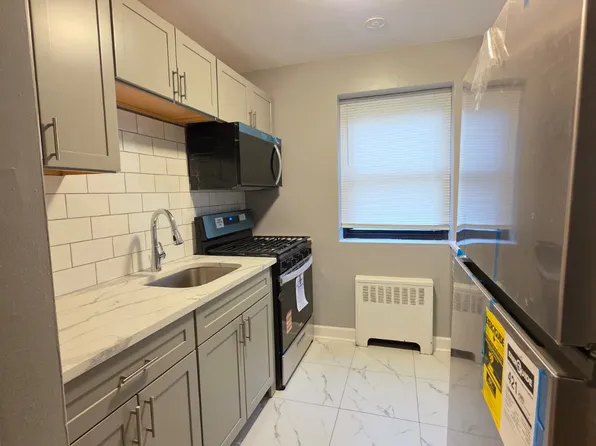 165 Vroom Street image 3 of 20