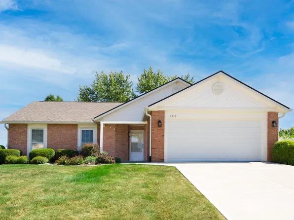 7419 Southern Lakes Dr, Indianapolis, IN 46237