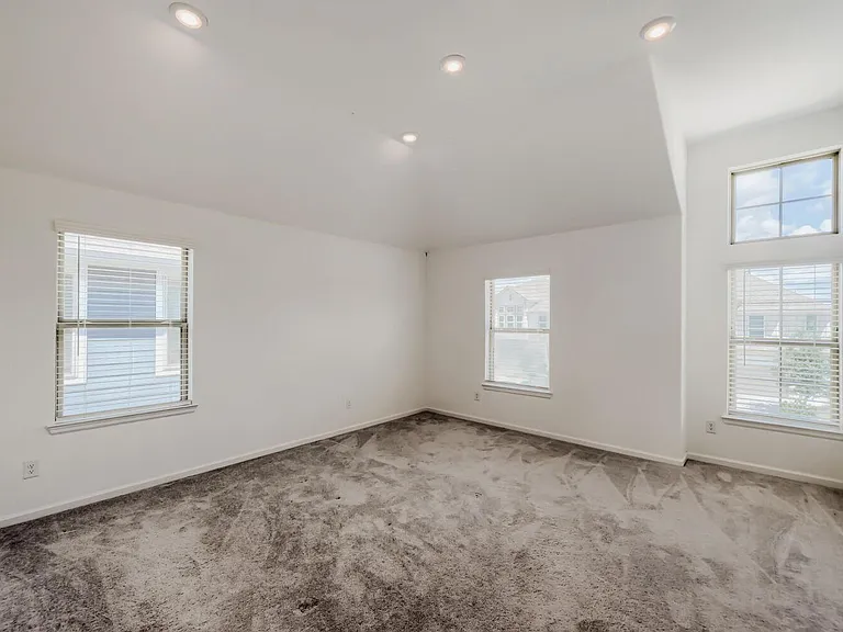 4146 Balboa Dr — Photo 11