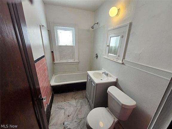 5th image of 12404 Parkhill Ave