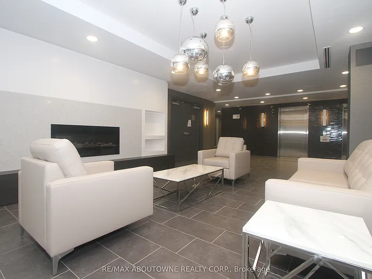 282 Bleecker St — Photo 17