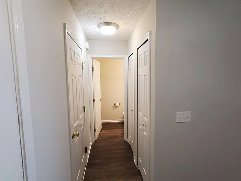 372 Angela Ln — Photo 9