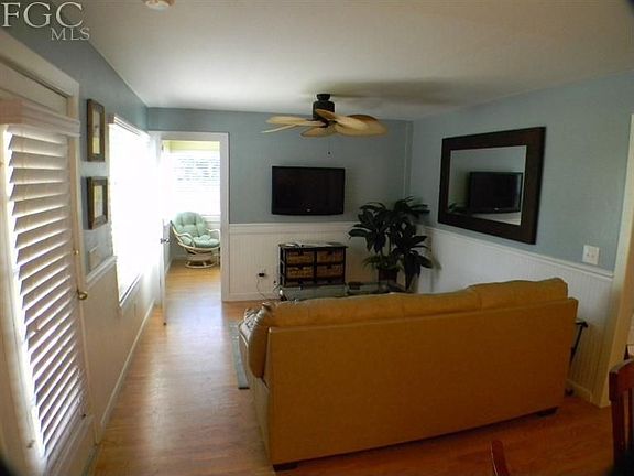 5th image of 2518 Estero Blvd