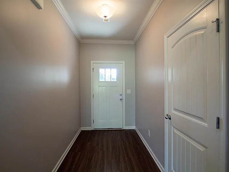 1068 Aronimink Dr — Photo 2