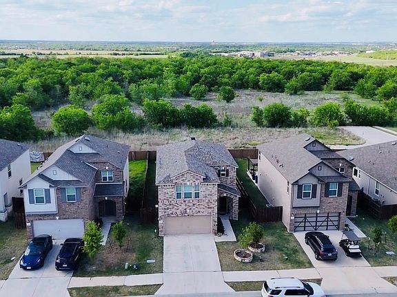 2nd image of 308 Los Cobos Ln