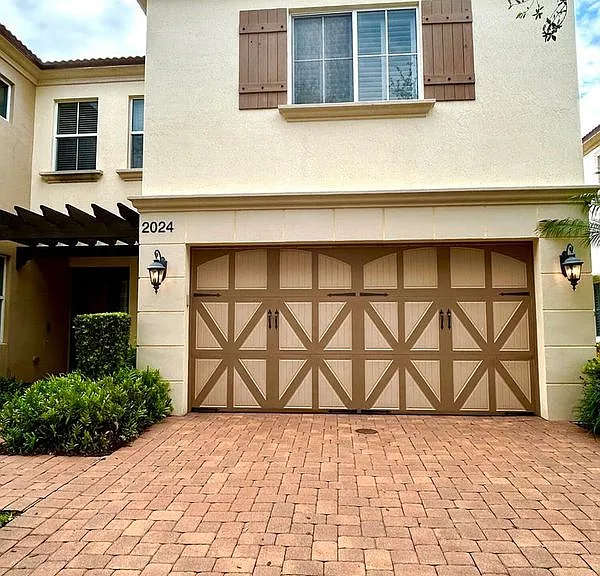 2024 Foxtail View Ct — Photo 1