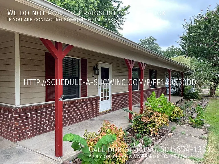60 Parkview Dr — Photo 2