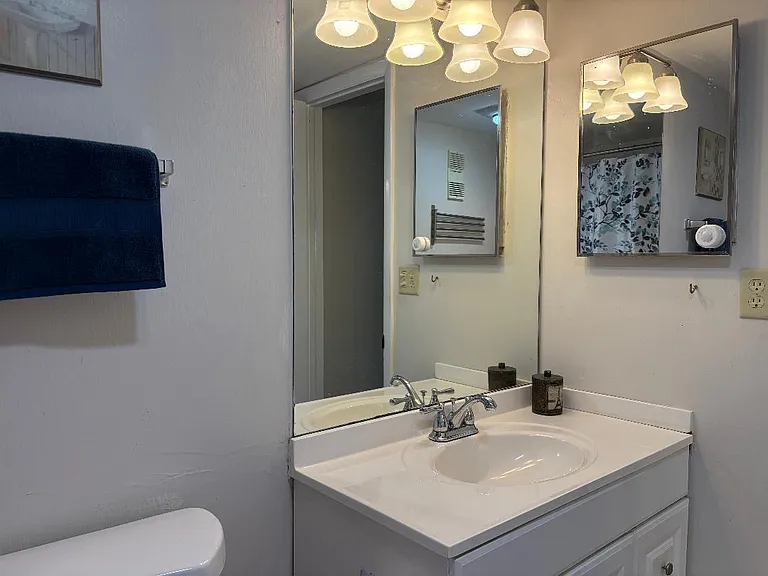 8900 Washington Blvd #409 — Photo 14