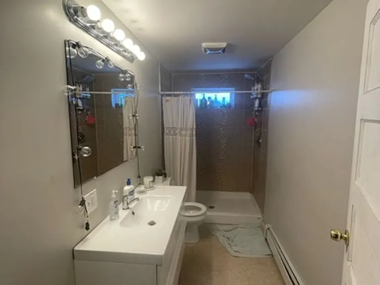 624 Smith St — Photo 14