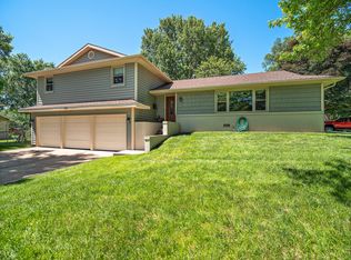 3041 E Rocklyn Rd, Springfield, MO 65804