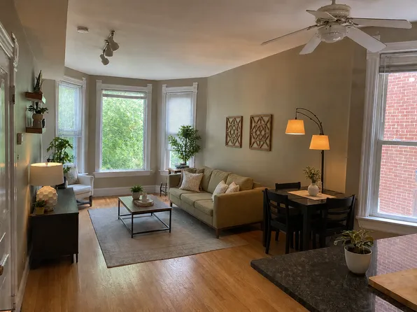 3326 N Bell Ave APT 3, Chicago, IL 60618
