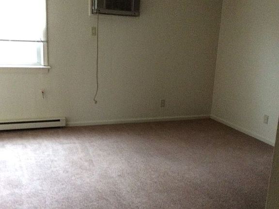 2nd image of 719 Dudley Ave APT 08