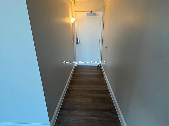 4th image of 812 Memorial Dr #160