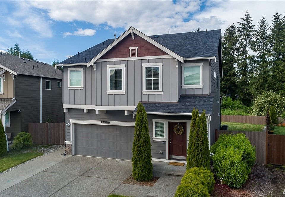 1st image of 5033 40th St NE