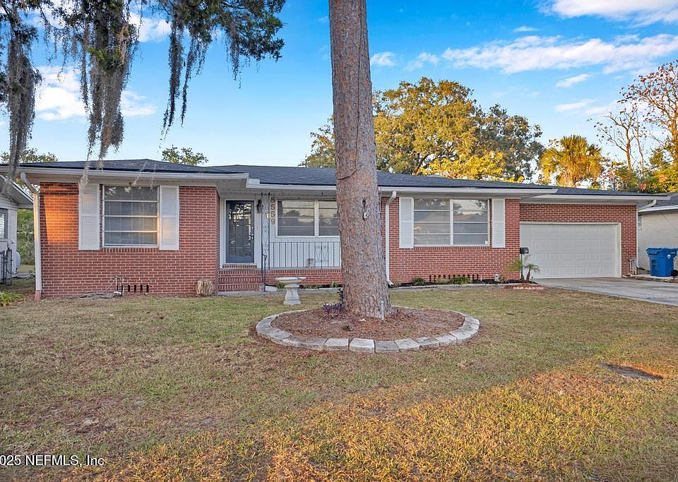 1st image of 8559 LAMANTO Avenue N
