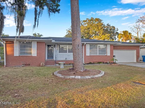 8559 LAMANTO Avenue N, Jacksonville, FL 32211