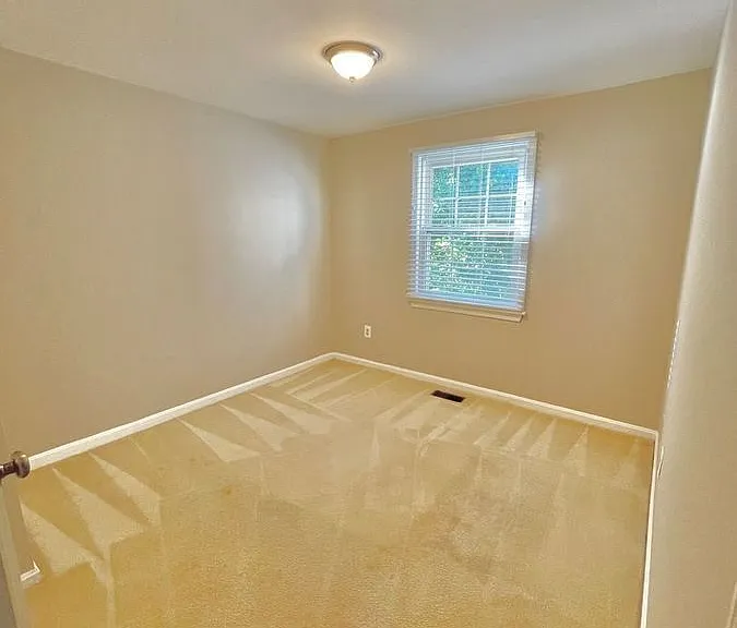 6505 Coachleigh Way — Photo 13