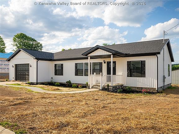 3rd image of 35 Copper Dr