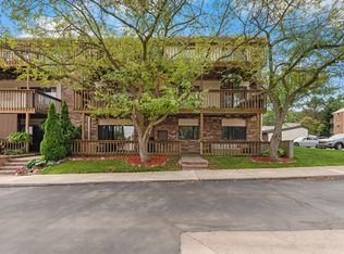 875 S Pontiac Trl #B105, Walled Lake, MI 48390