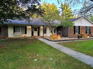 124 N George St, Medaryville, IN