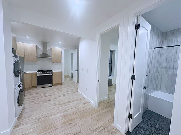 4th image of 251 W 92nd St APT 4E1