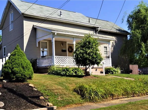 351 Park Ave NE, Carrollton, OH 44615