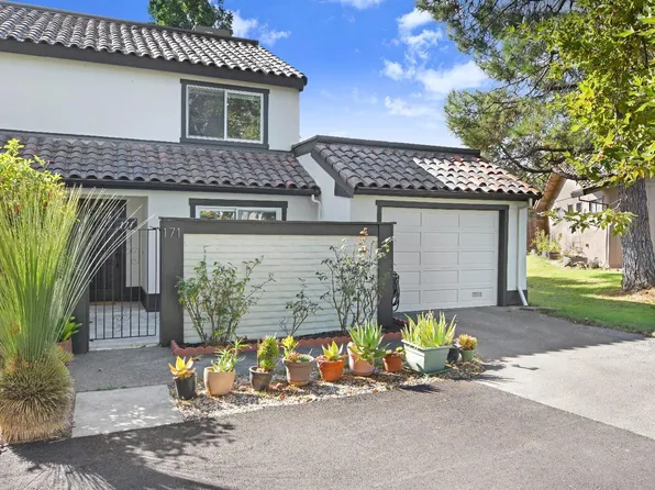 171 Vineyard Circle, Sonoma, CA 95476